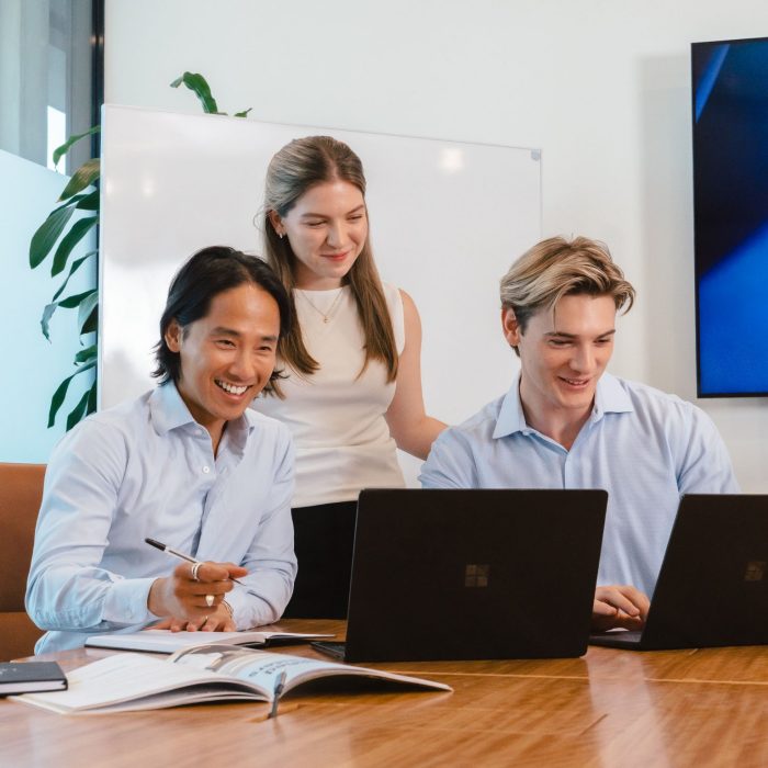 UNSW College - students in business boardroom